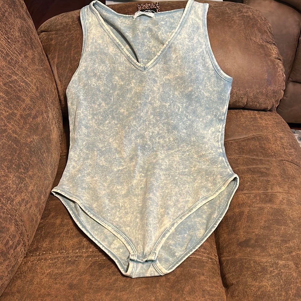 Women’s body suit